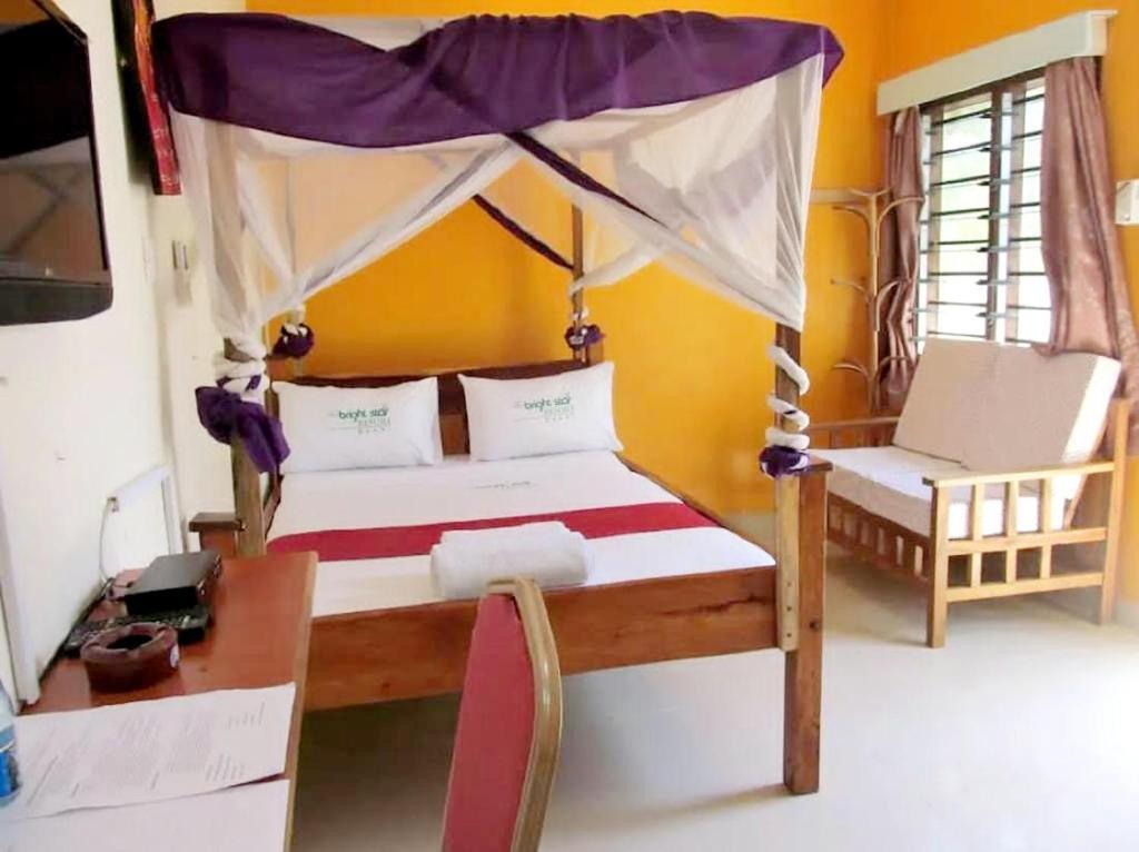 Diani Home Stays 迪亚尼海滩 外观 照片