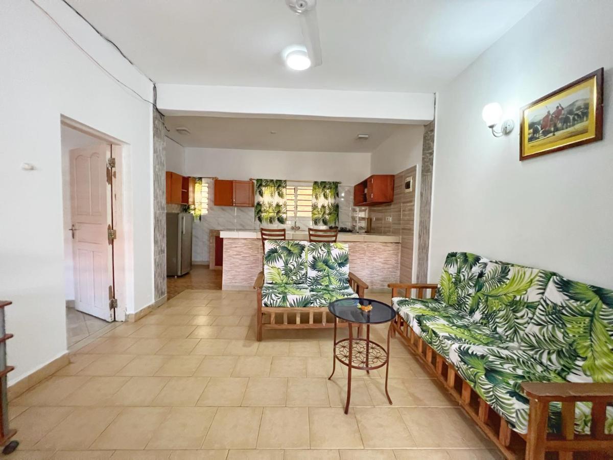 Diani Home Stays 迪亚尼海滩 外观 照片
