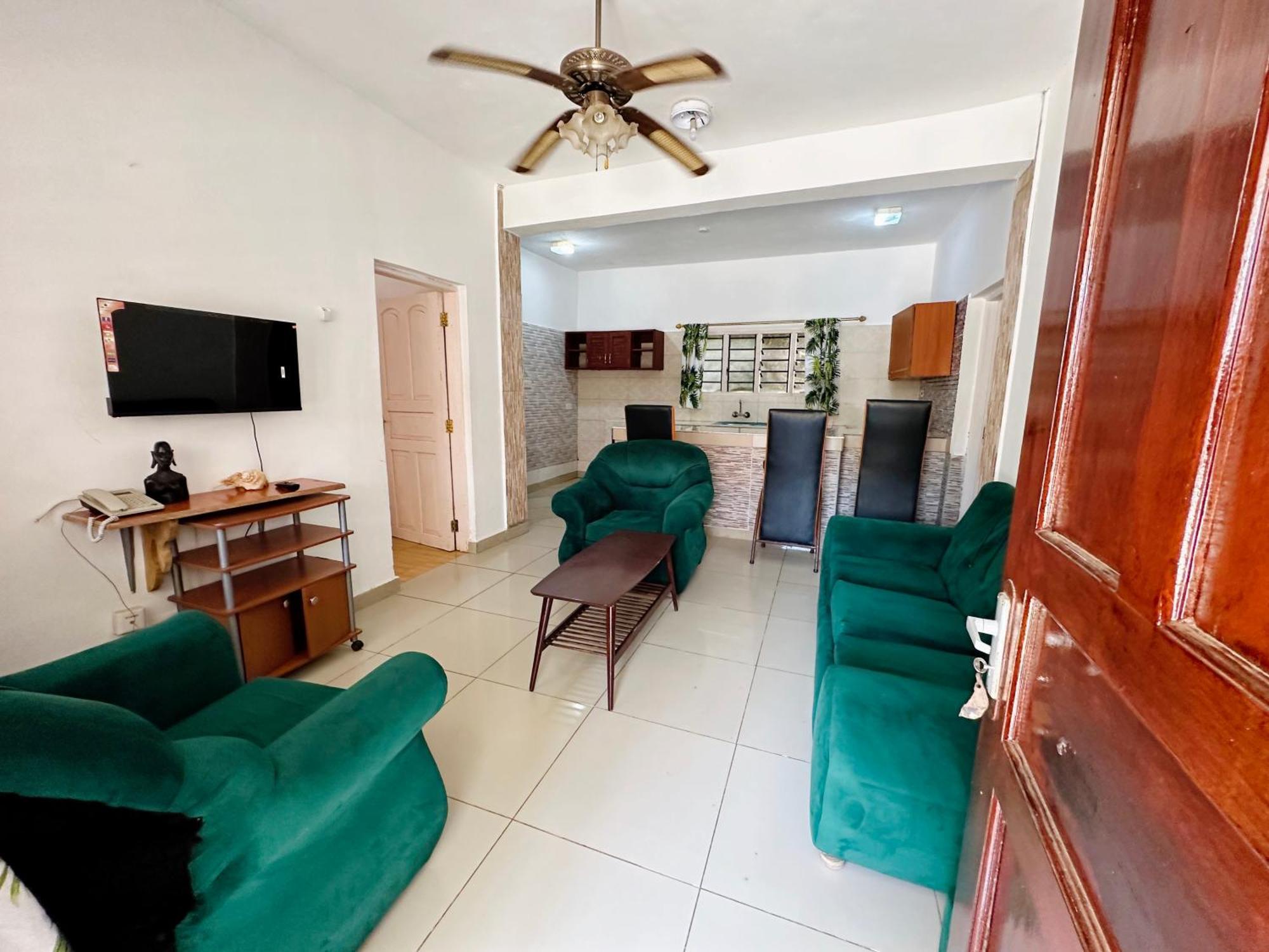Diani Home Stays 迪亚尼海滩 外观 照片